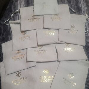 Kendra Scott White and Gold Jewelry Pouches/dust Bags. Set Of 12.